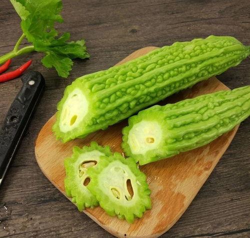 非洲人吃泡椒凤瓜视频