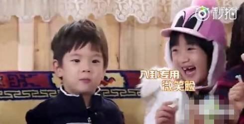 八卦吃瓜吃东西博主视频,揭秘博主视频中的美食世界